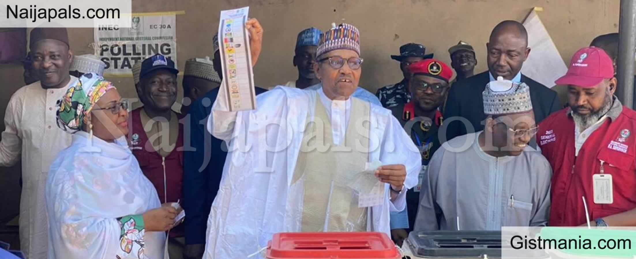 NIGERIA DECIDES 2023 President Buhari Shows Off His Ballot Paper After