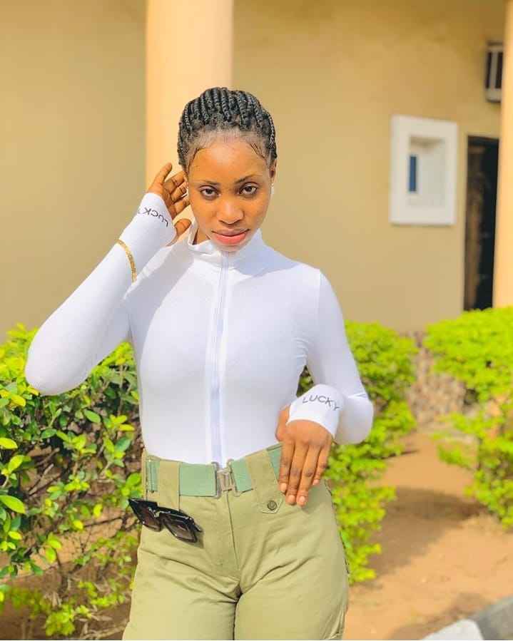 Hit Or Miss How Do You Like This Lady S Nysc Outfit Gistmania