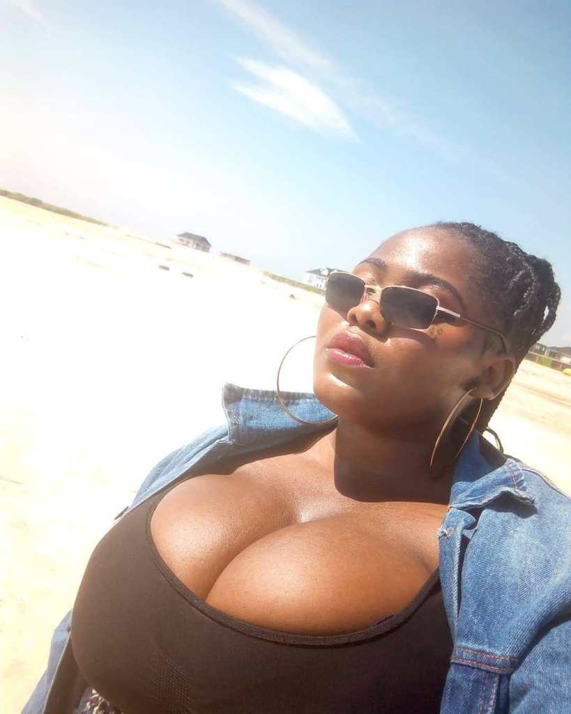 Nigerian Lady Sets The Internet On Fire With Her Humongous Bosoms (Photos) %Post Title