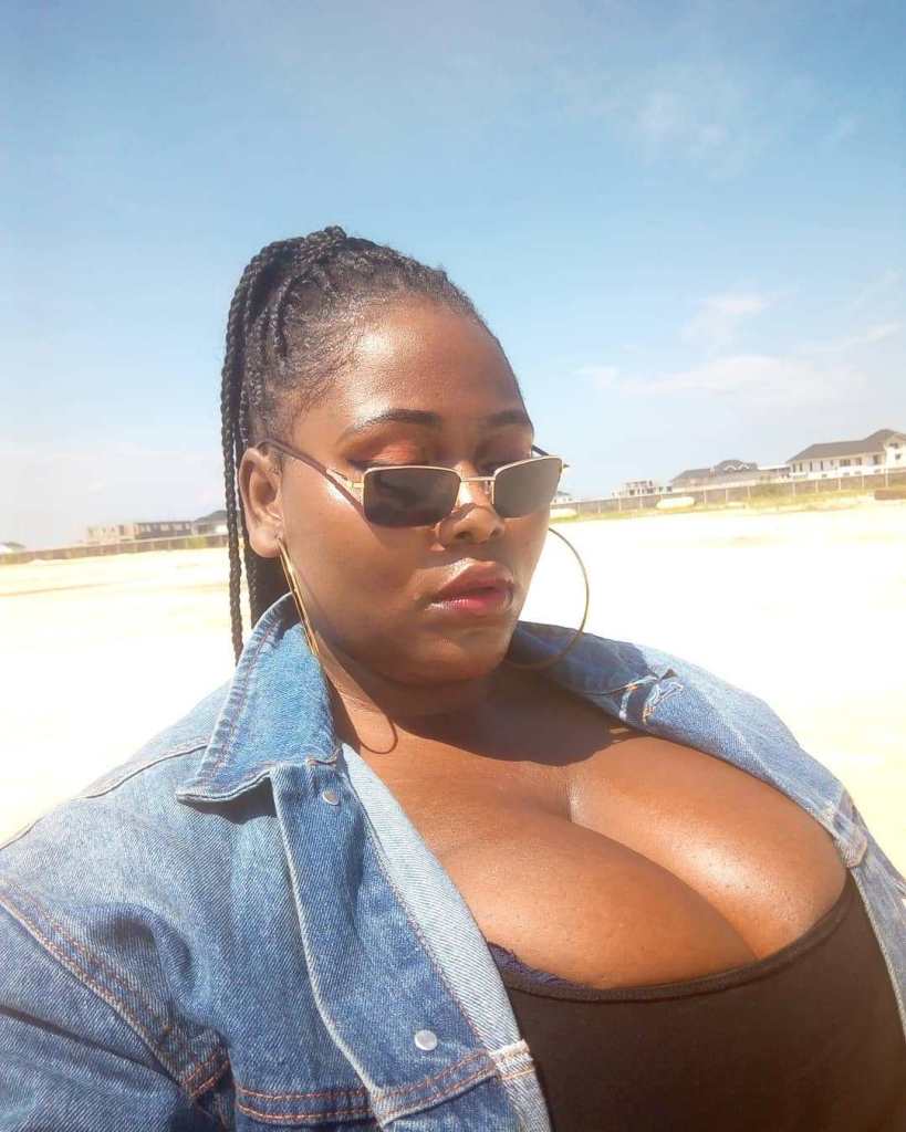 Nigerian Lady Sets The Internet On Fire With Her Humongous Bosoms (Photos) %Post Title