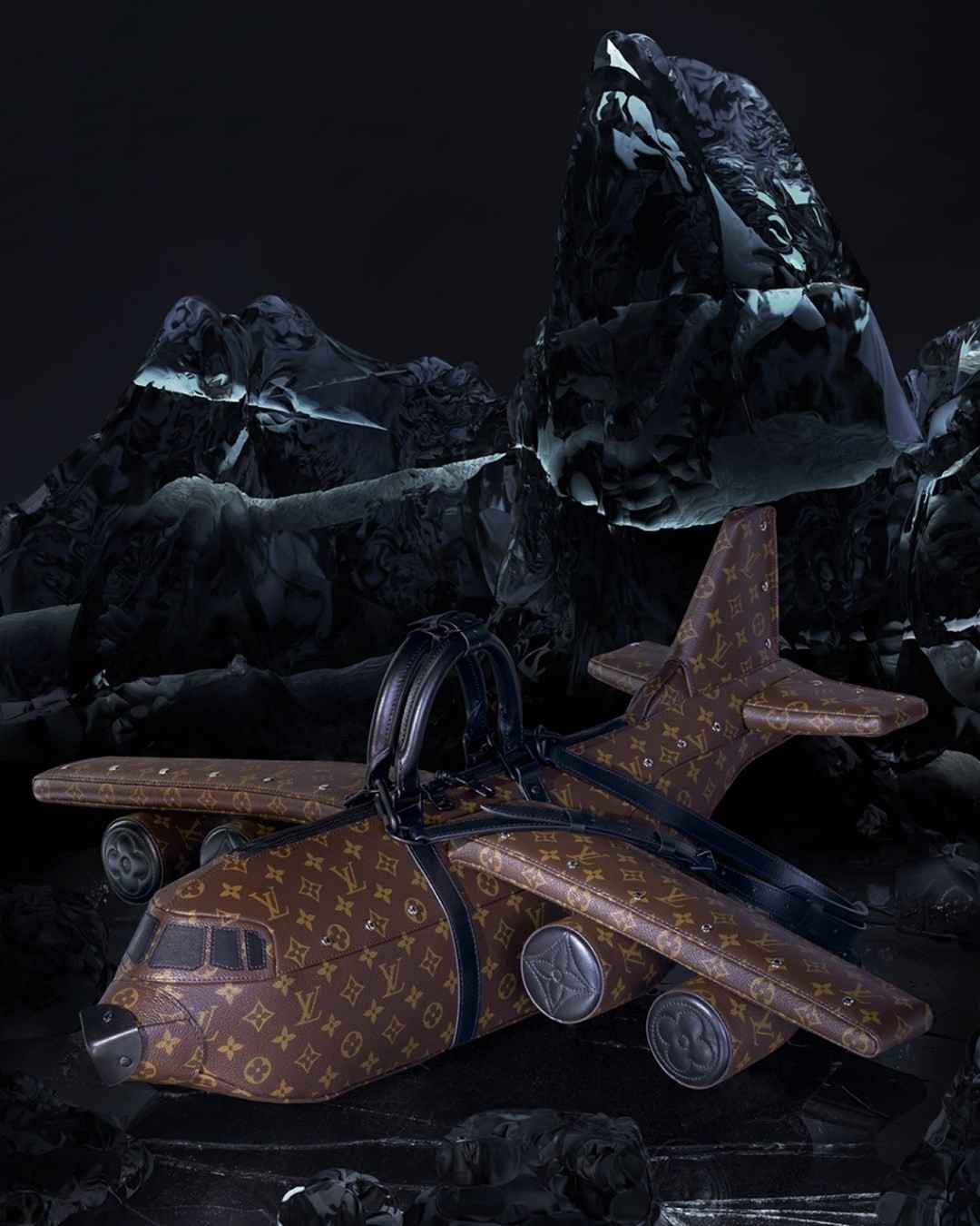 Shoppers mock £28,000 Louis Vuitton bag that looks like a plane