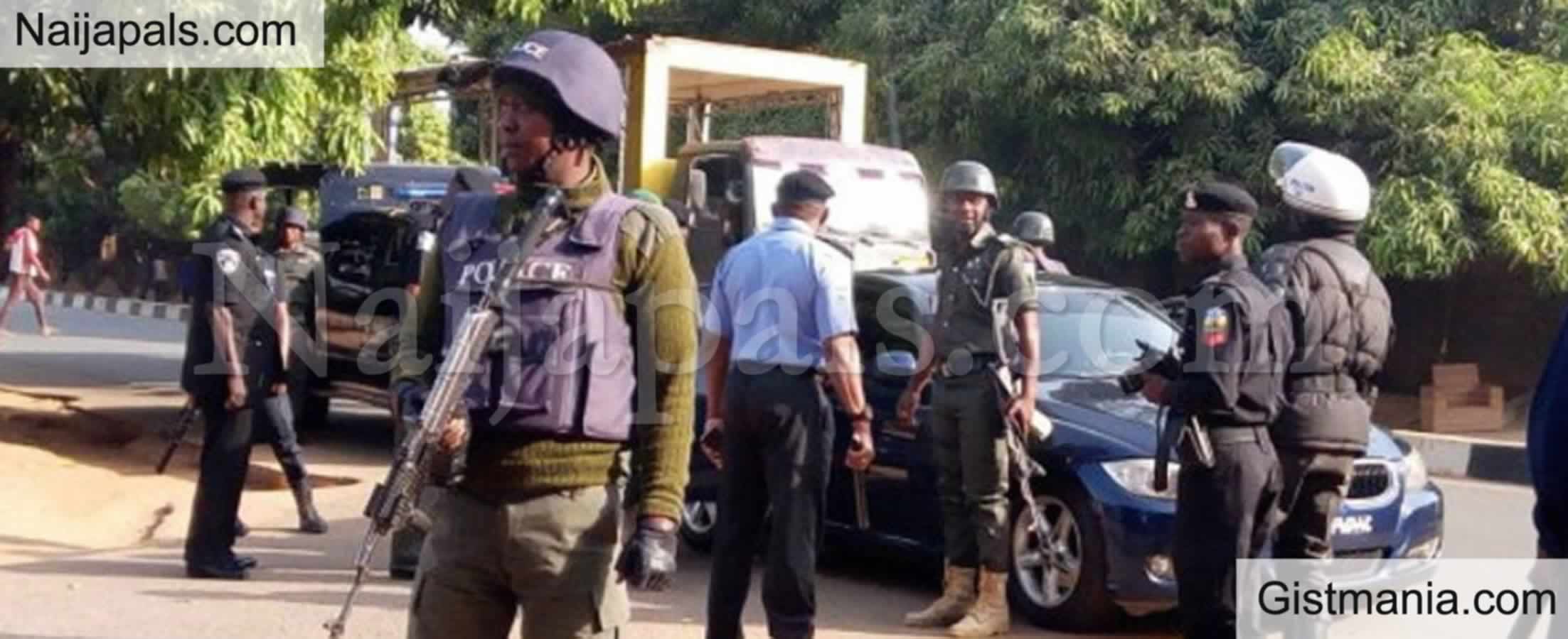 <img alt='.' class='lazyload' data-src='https://img.gistmania.com/emot/news.gif' /><b>Drama As Inspector Kills Sergeant, Injures Four Others In Imo</b>