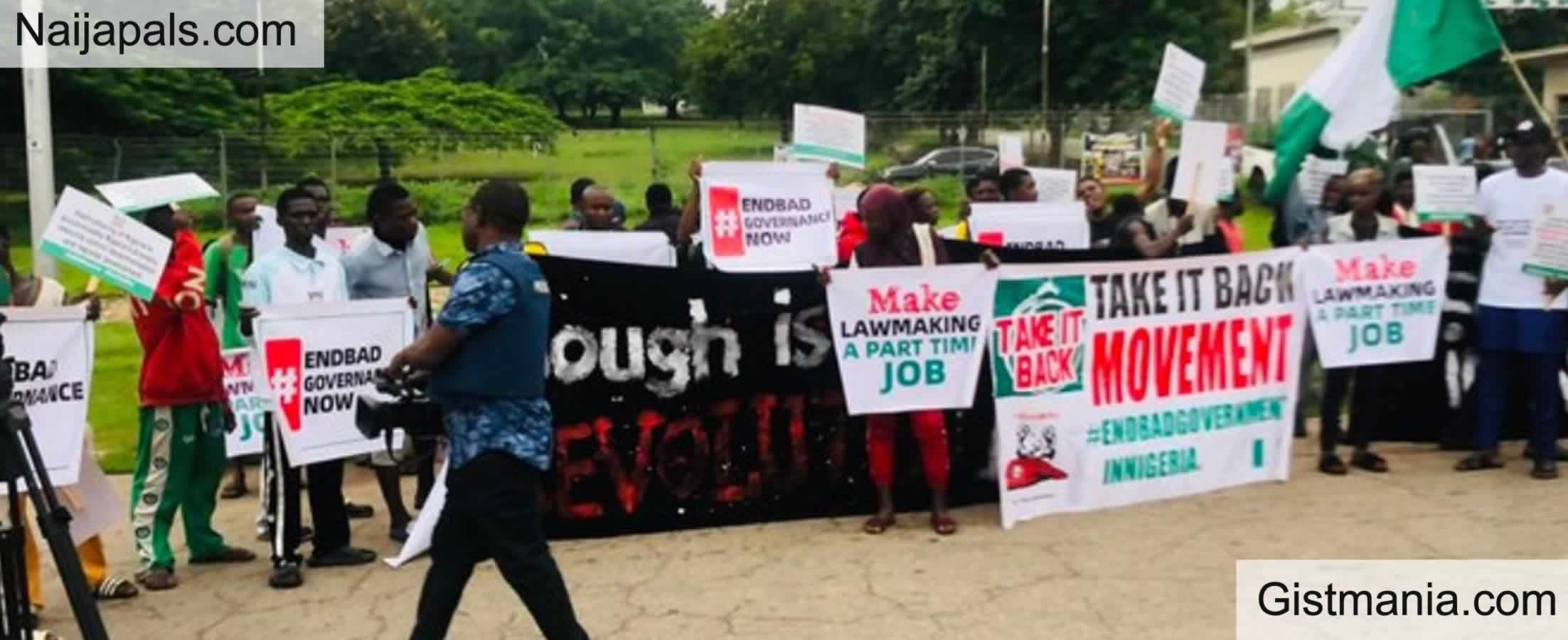 Tension As Youths Protest Death Of Female Crane Operator In Abia