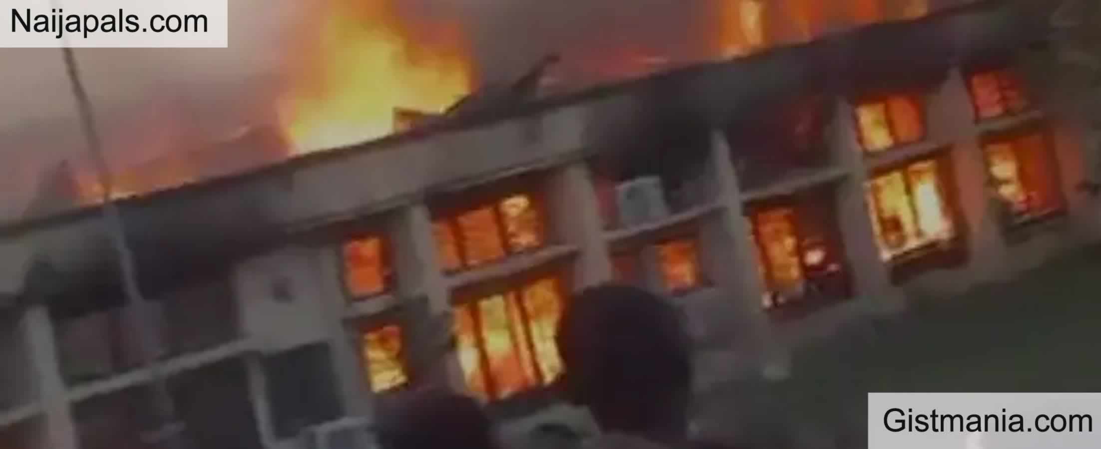 Many Panic As Mystery Fire Guts Part Of UNIZIK College Of Health Sciences, Nnewi